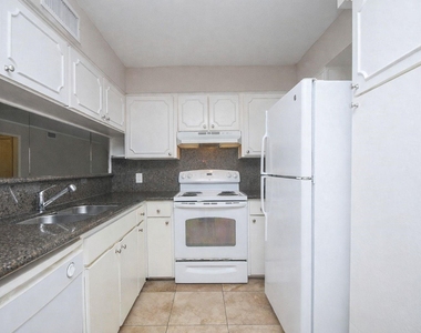 2585 Marilee Lane - Photo Thumbnail 7