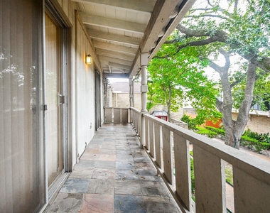 2585 Marilee Lane - Photo Thumbnail 11