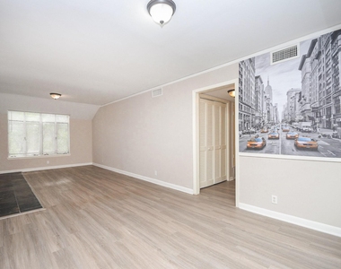 2585 Marilee Lane - Photo Thumbnail 4