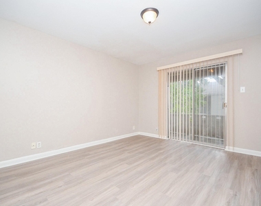 2585 Marilee Lane - Photo Thumbnail 9