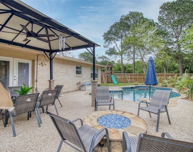 1405 Delabrook Court - Photo Thumbnail 17