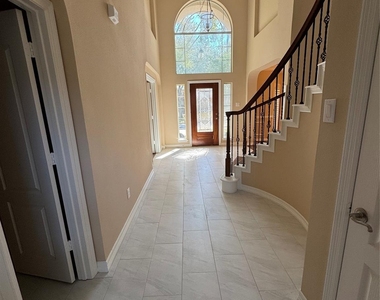1412 Caine Hill Court - Photo Thumbnail 3