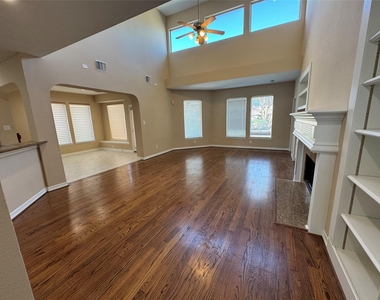 1412 Caine Hill Court - Photo Thumbnail 5