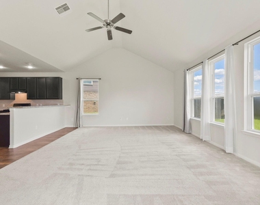 3011 Tandem Court - Photo Thumbnail 9