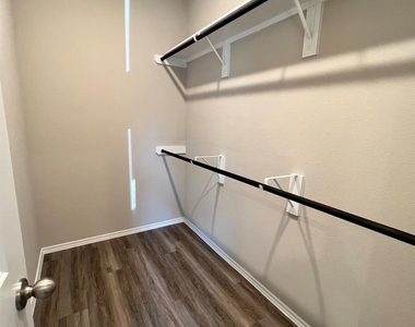 11606 Vistawood Street - Photo Thumbnail 18