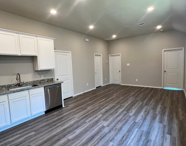 11606 Vistawood Street - Photo Thumbnail 1
