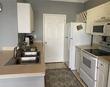 1216 S Missouri Avenue - Photo Thumbnail 6