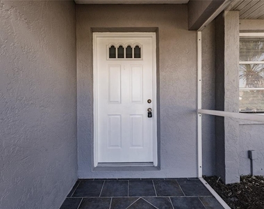 11065 Waterford Avenue - Photo Thumbnail 5