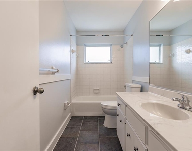 11065 Waterford Avenue - Photo Thumbnail 30