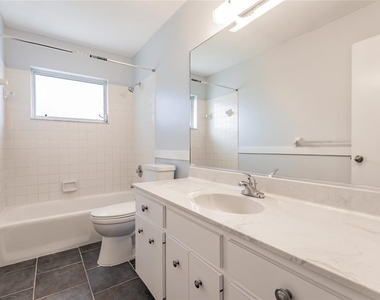 11065 Waterford Avenue - Photo Thumbnail 29