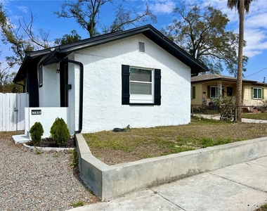 706 E Flora Street - Photo Thumbnail 1