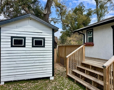 706 E Flora Street - Photo Thumbnail 15