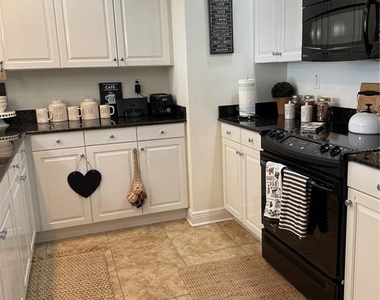 628 Cleveland Street - Photo Thumbnail 7