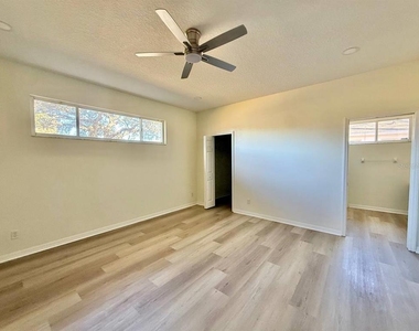 8530 Alexandra Arbor Lane - Photo Thumbnail 17