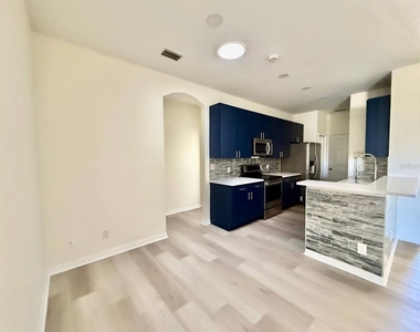 8530 Alexandra Arbor Lane - Photo Thumbnail 11