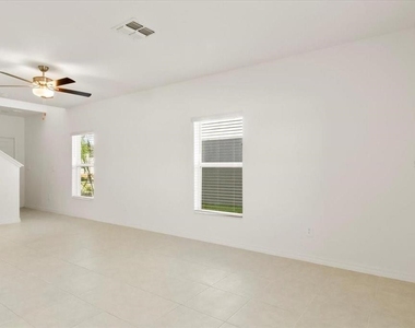 36403 Well Hill Way - Photo Thumbnail 7