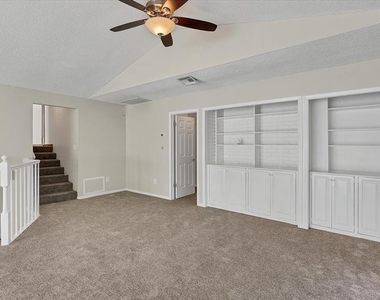 120 Sands Point Drive - Photo Thumbnail 21