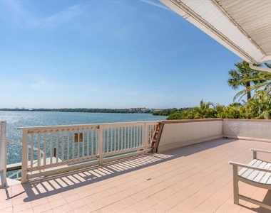 120 Sands Point Drive - Photo Thumbnail 32
