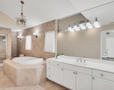 120 Sands Point Drive - Photo Thumbnail 17