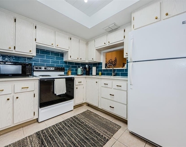 601 N Hercules Avenue - Photo Thumbnail 13