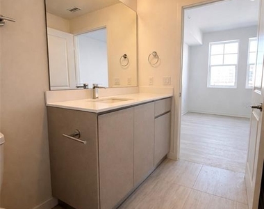 5587 Millenia Boulevard - Photo Thumbnail 9