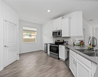6308 Chirpine Lane - Photo Thumbnail 7