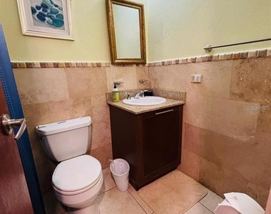285 Palmas Inn Drive - Photo Thumbnail 25