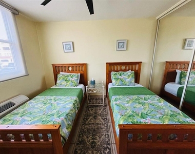 285 Palmas Inn Drive - Photo Thumbnail 22