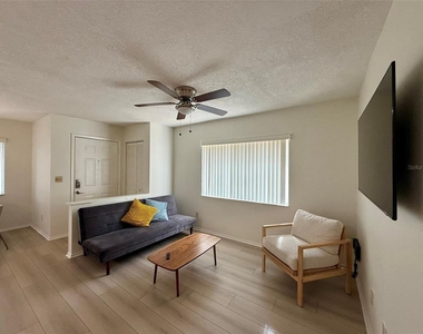 5202 Waterview Way - Photo Thumbnail 6