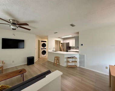 5202 Waterview Way - Photo Thumbnail 3