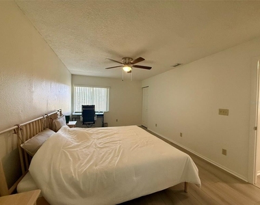 5202 Waterview Way - Photo Thumbnail 17