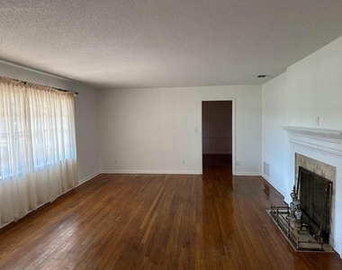 1333 Se 17th Street - Photo Thumbnail 4
