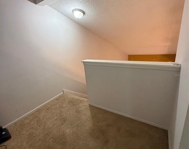 1009 Westside Drive - Photo Thumbnail 14