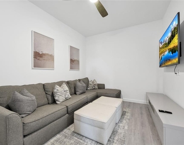 396 Famagusta Drive - Photo Thumbnail 8