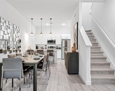 396 Famagusta Drive - Photo Thumbnail 3