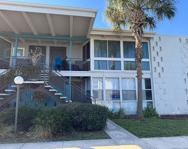 151 N Orlando Avenue - Photo Thumbnail 2