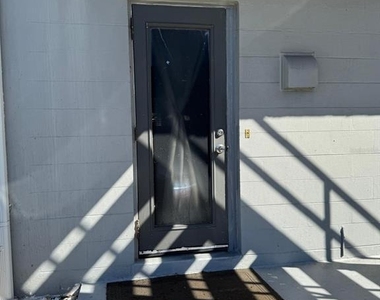151 N Orlando Avenue - Photo Thumbnail 18