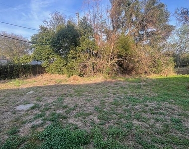 5353 N Orange Blossom Trail - Photo Thumbnail 8