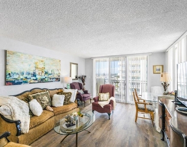 2947 S Atlantic Avenue - Photo Thumbnail 10