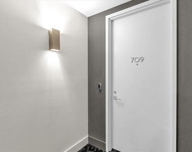 260 S Osceola Avenue - Photo Thumbnail 2