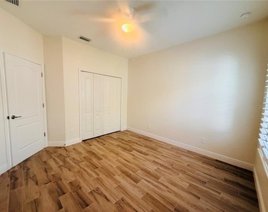 12335 Whisper Lake Drive - Photo Thumbnail 18