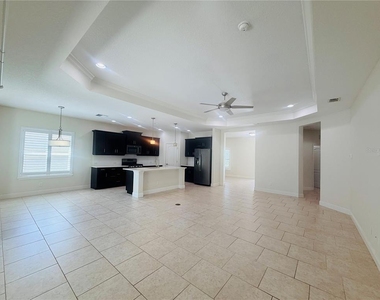 12335 Whisper Lake Drive - Photo Thumbnail 9