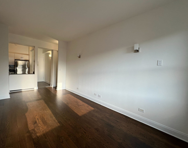 West 22nd Street - Photo Thumbnail 2