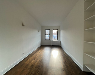 West 22nd Street - Photo Thumbnail 1