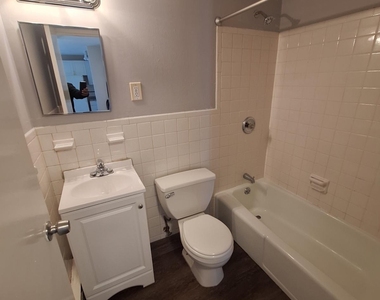 217 Hollister Avenue - Photo Thumbnail 2