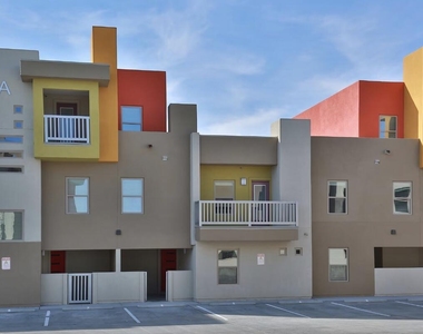 410 Thorn Avenue - Photo Thumbnail 35