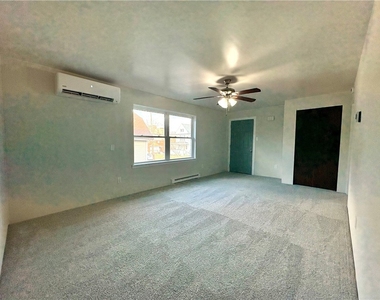 927 Vance Ave Unit A - Photo Thumbnail 7