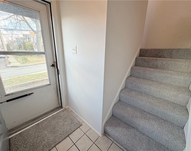 927 Vance Ave Unit A - Photo Thumbnail 16