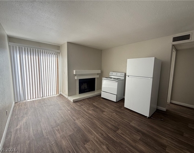 2967 Juniper Hills Boulevard - Photo Thumbnail 3