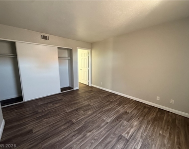 2967 Juniper Hills Boulevard - Photo Thumbnail 10